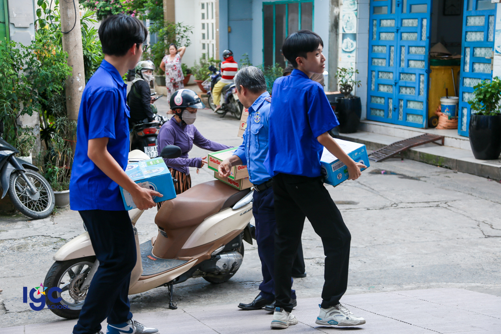 PHÁT ĐỘNG ỦNG HỘ ĐỒNG BÀO BỊ THIỆT HẠI DO THIÊN TAI  CẢ NƯỚC HƯỚNG VỀ MIỀN TRUNG THÂN YÊU!