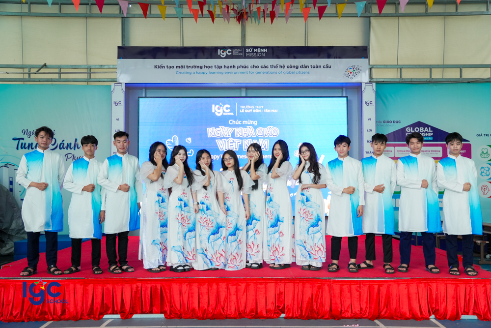 TOẠ ĐÀM KỶ NIỆM VÀ CHƯƠNG TRÌNH VĂN NGHỆ CHÀO MỪNG NGÀY NHÀ GIÁO VIỆT NAM 20/11