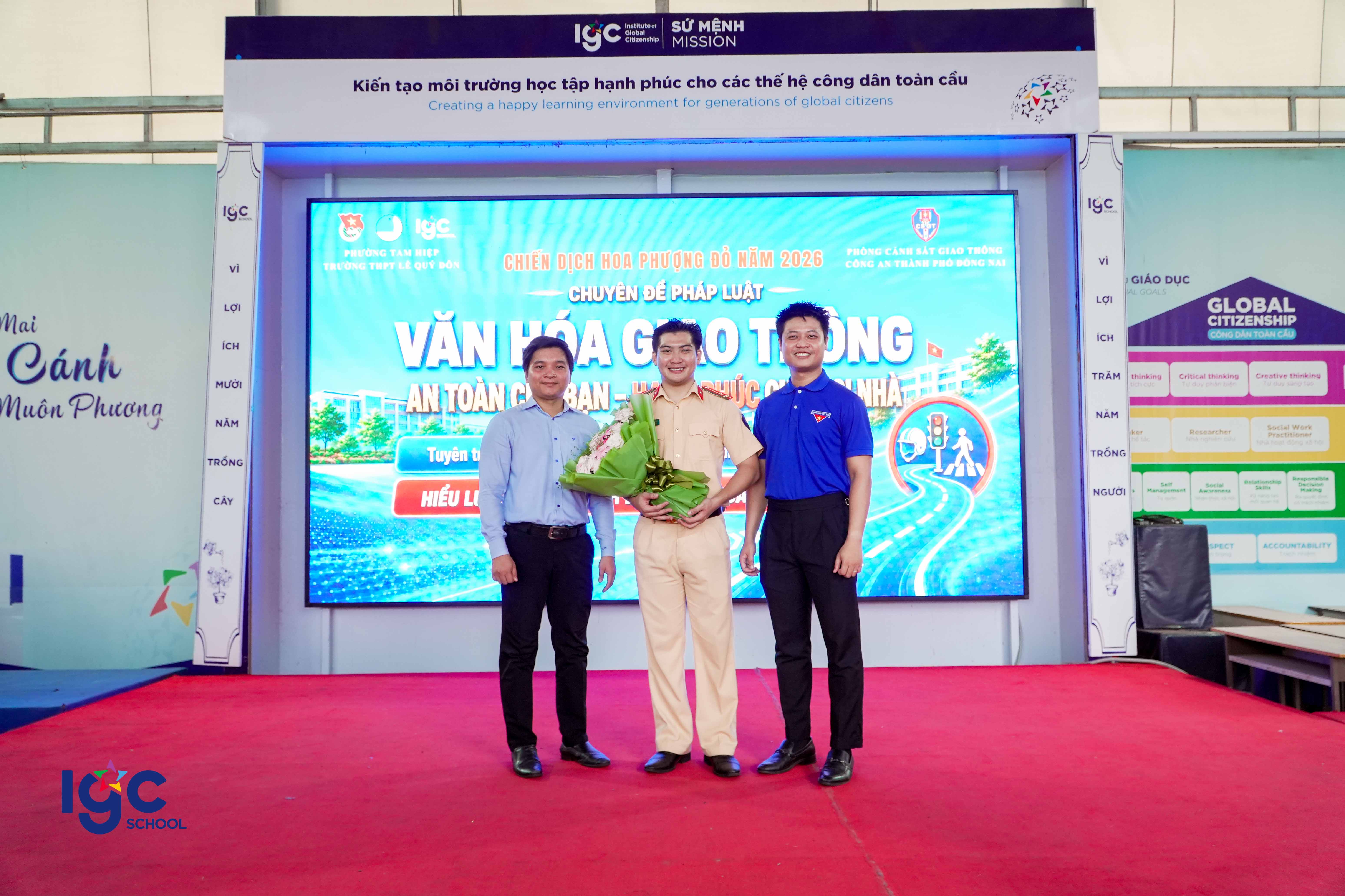 TUỔI TRẺ VỚI VĂN HÓA GIAO THÔNG